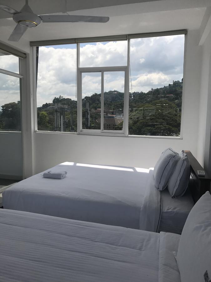 Impala City Hotel And Hostel Kandy 50 Extérieur photo