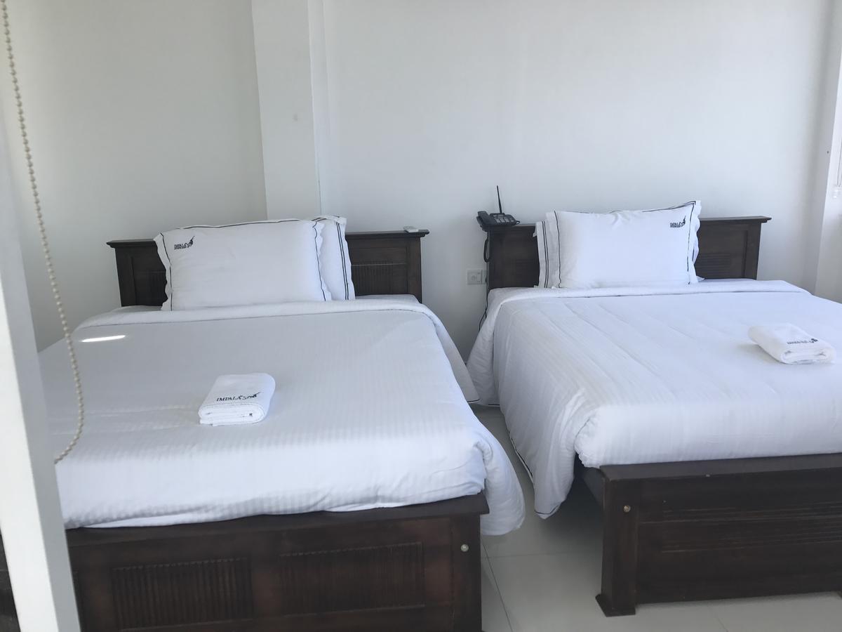 Impala City Hotel And Hostel Kandy 50 Extérieur photo